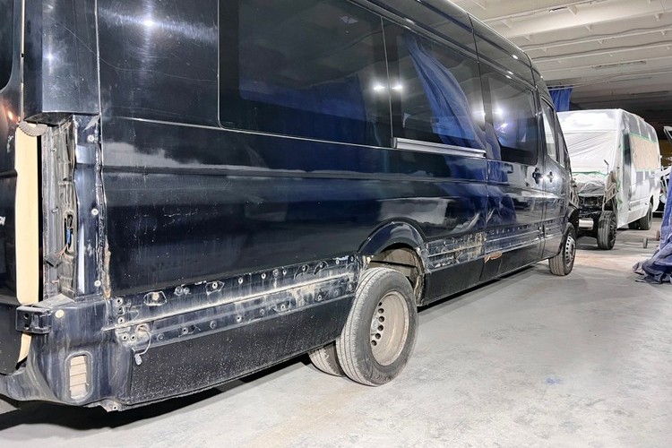 Кузовной ремонт и покраска микроавтобуса Mercedes Sprinter