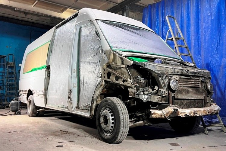 Кузовной ремонт и покраска микроавтобуса Mercedes Sprinter