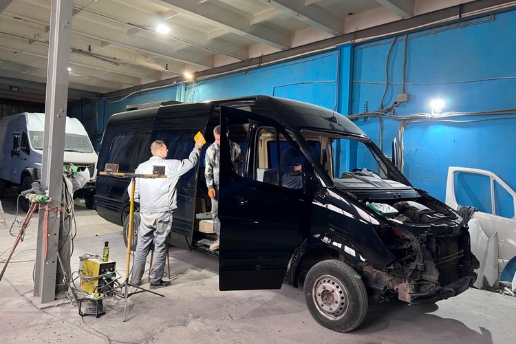 Кузовной ремонт и покраска микроавтобуса Mercedes Sprinter